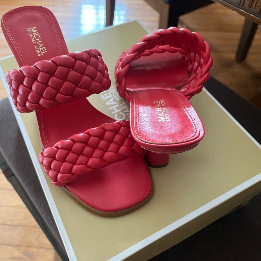 Brand new Michael Kors Amelia Braided Mule
